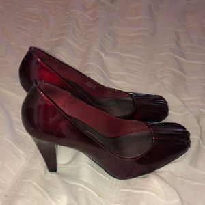 Matisse dark red heels